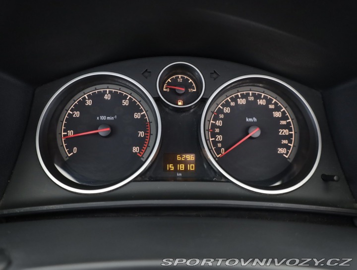Opel Astra 1.8 16V 2010