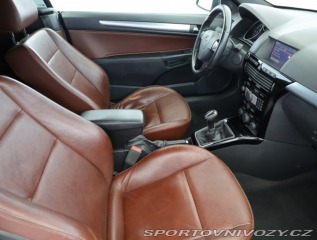 Opel Astra 1.8 16V 2010