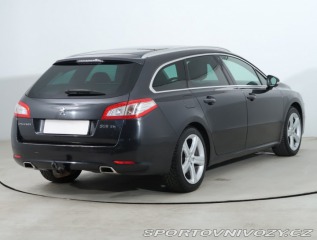 Peugeot 508 2.2 HDi 2011