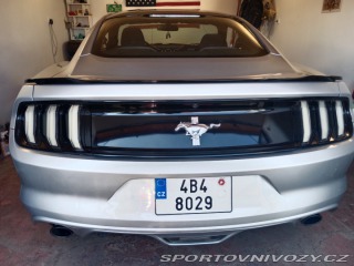 Ford Mustang Manuál 2016