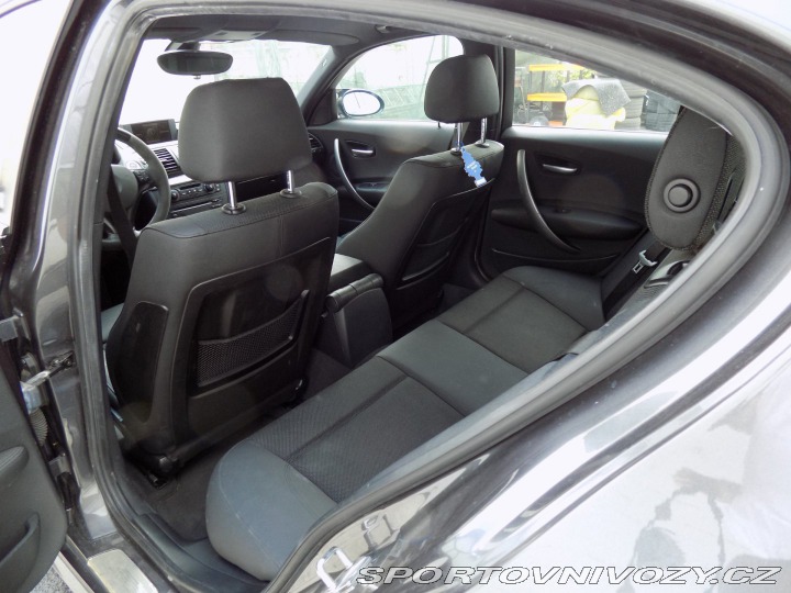 BMW 1 130i/M-Paket/NAVI/Bi-xeno 2006