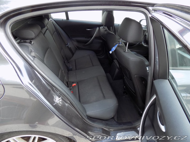 BMW 1 130i/M-Paket/NAVI/Bi-xeno 2006