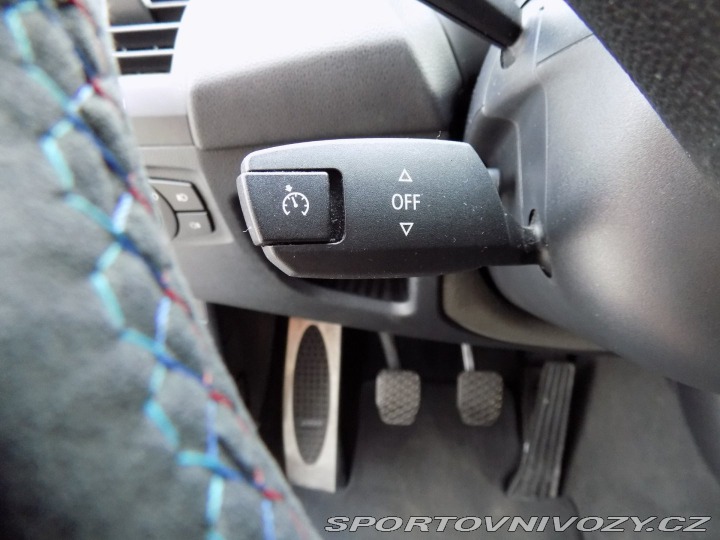 BMW 1 130i/M-Paket/NAVI/Bi-xeno 2006