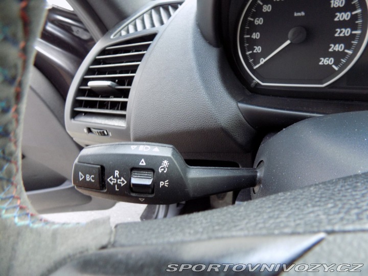 BMW 1 130i/M-Paket/NAVI/Bi-xeno 2006