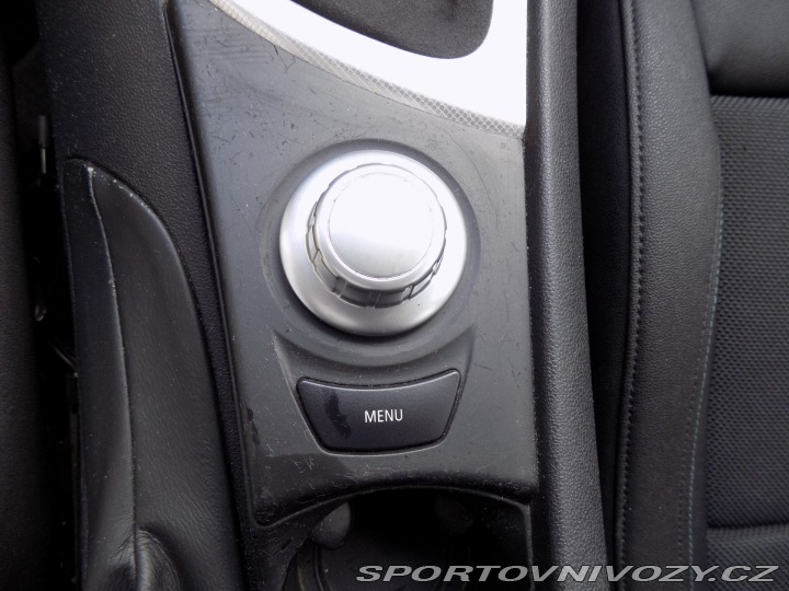 BMW 1 130i/M-Paket/NAVI/Bi-xeno 2006
