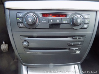 BMW 1 130i/M-Paket/NAVI/Bi-xeno 2006