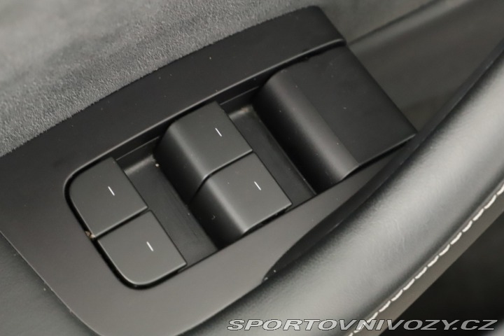Tesla Model Y Long Range AWD 79kWh 2023