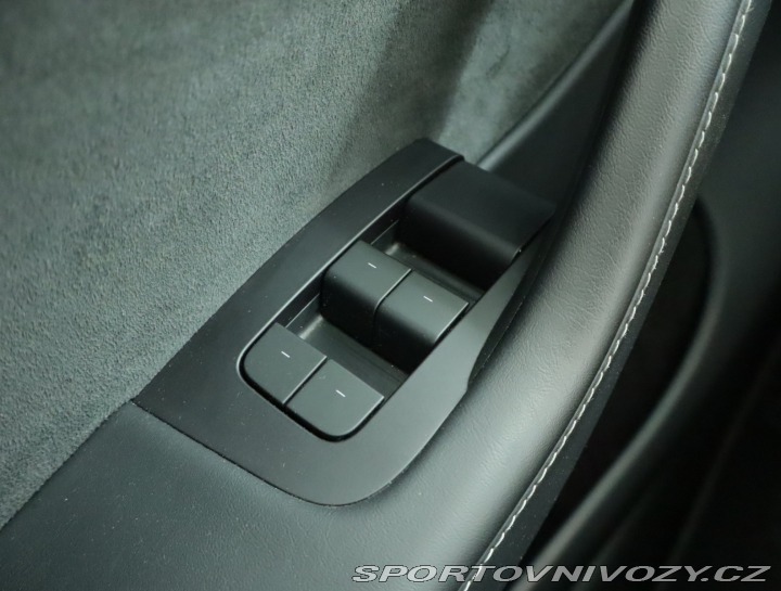 Tesla Model Y Long Range AWD 79kWh 2023