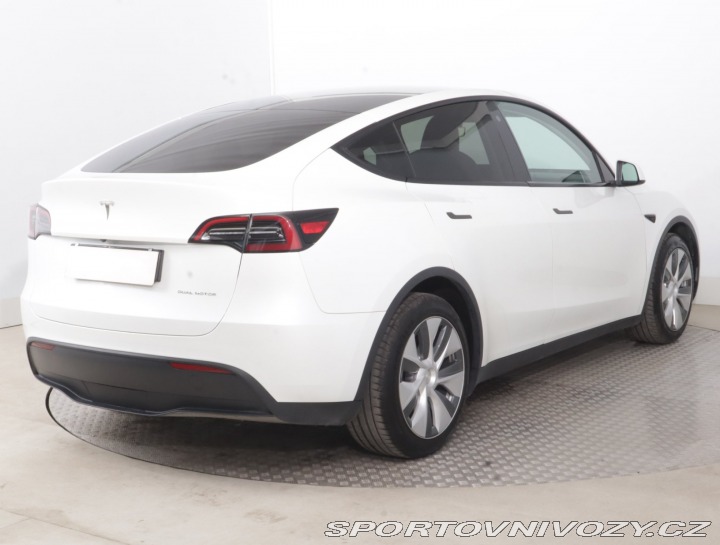 Tesla Model Y Long Range AWD 79kWh 2023