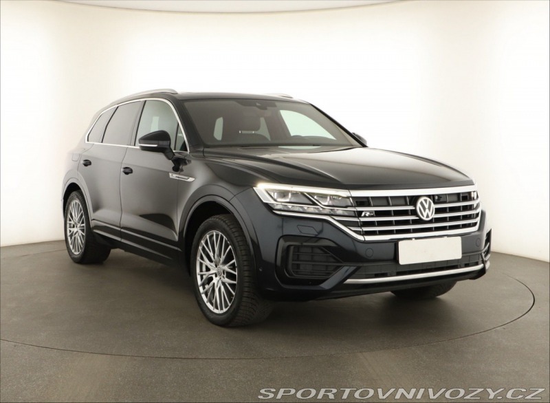 Volkswagen Ostatní modely Touareg R-Line 3.0 TDI
