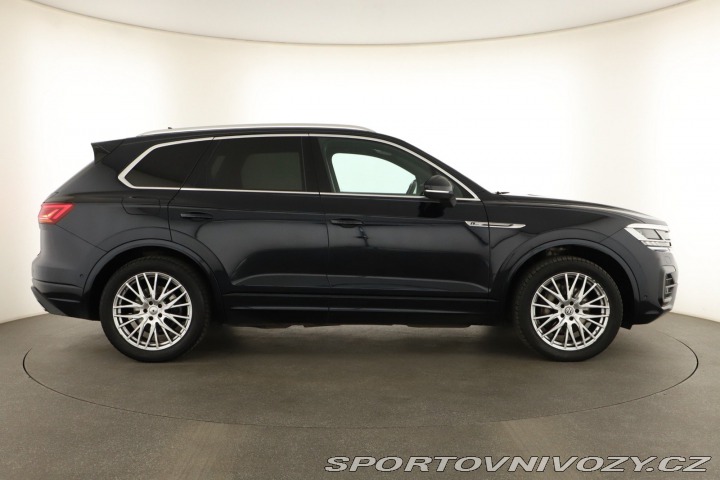 Volkswagen Ostatní modely Touareg R-Line 3.0 TDI 2019