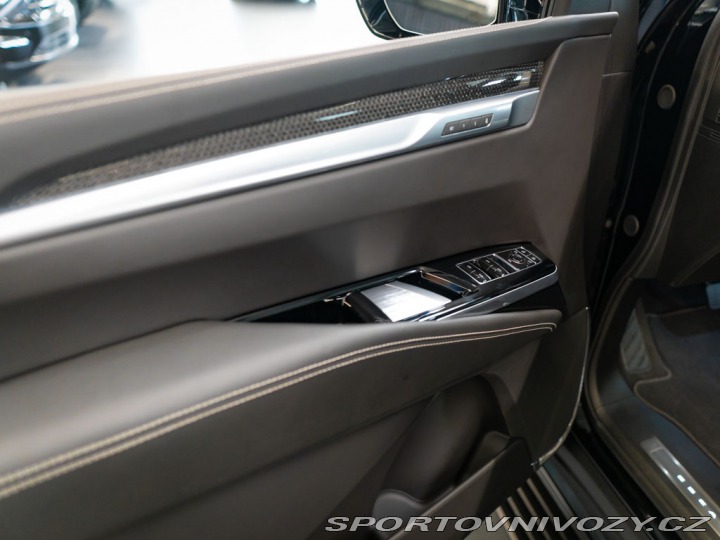 Ostatní značky Ostatní modely Cadillac Escalade 6.2 V Supercharged 682 HP 2026