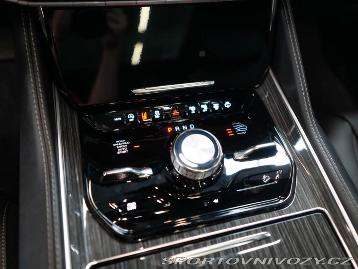 Ostatní značky Ostatní modely Jeep Wagoneer 5.7 V8 HUD, 360° 2023