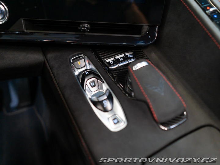 Chevrolet Corvette 6.2 Stingray C8 3LT Z51 2024