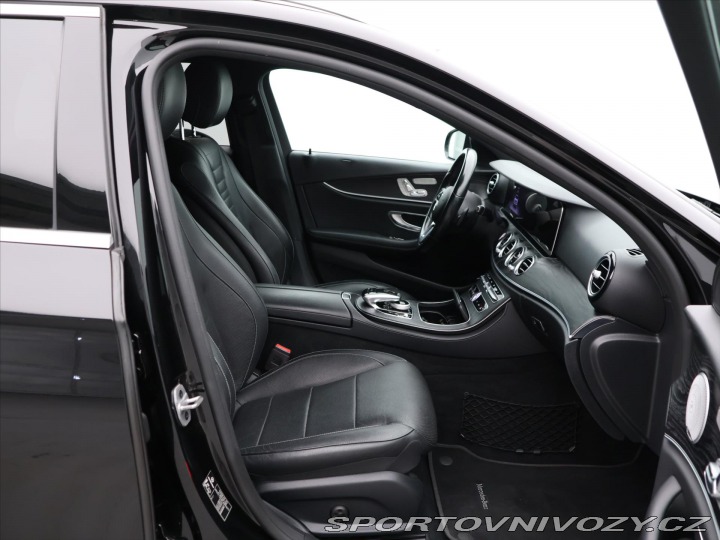 Mercedes-Benz E 3,0 450 270 kW 4Matic AMG 2020