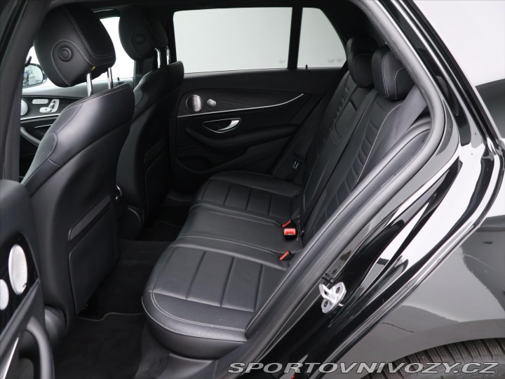 Mercedes-Benz E 3,0 450 270 kW 4Matic AMG 2020