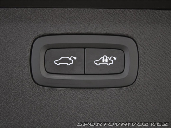 Volvo Ostatní modely XC90 2,0 T8 Ultimate B&W V 2023