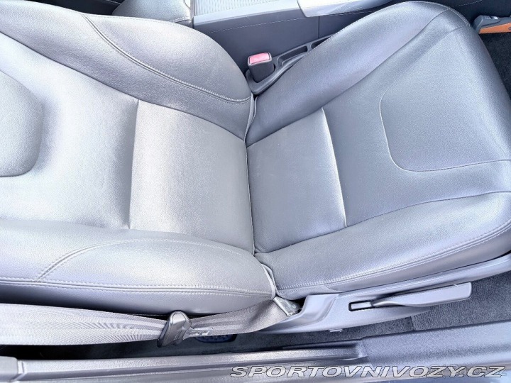 Volvo V60 2,4 D6 Plug-in Hybrid 2015