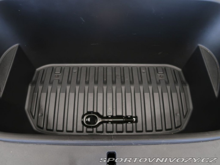 Tesla Model Y 4x4,LongRange,DualMotor,8 2023