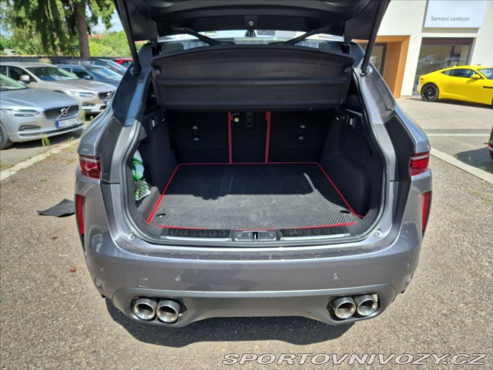 Jaguar F-Pace 5,0 V8 AWD SVR 405 kW 2021