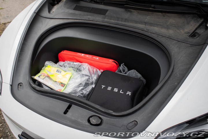 Tesla Model 3 Highland RWD, 208kW, A, 2023