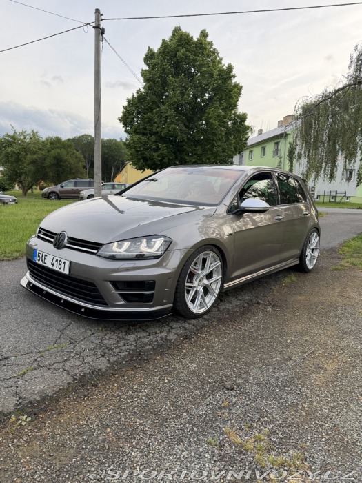 Volkswagen Golf R