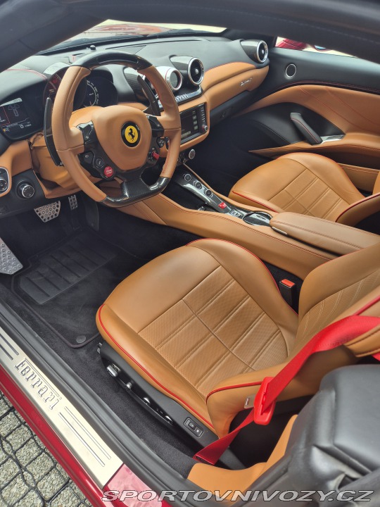 Ferrari California T, handling spec, záruka 2017