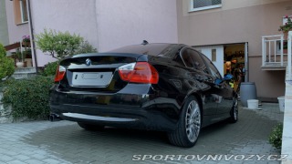 BMW 3 330i 2005