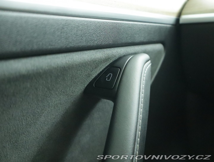 Tesla Model Y Long Range AWD 75kWh 2022