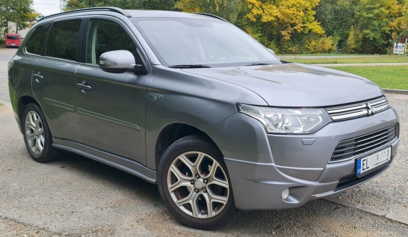 Mitsubishi Ostatní modely Outlander 2,0 PHEV L "EL&quo