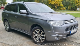 Mitsubishi Ostatní modely Outlander 2,0 PHEV L EL&quo 1800