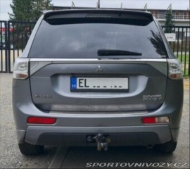 Mitsubishi Ostatní modely Outlander 2,0 PHEV L EL&quo 1800