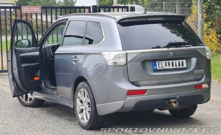 Mitsubishi Ostatní modely Outlander 2,0 PHEV L EL&quo 1800