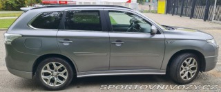 Mitsubishi Ostatní modely Outlander 2,0   PHEV L EL&quo 1800