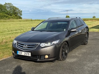 Honda Accord 2,4 8