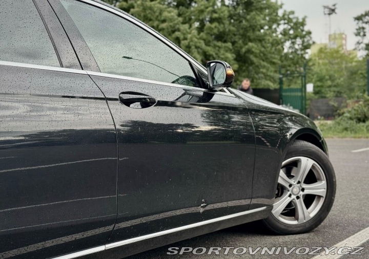 Mercedes-Benz E E220D PRAHA 2017