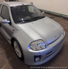 Renault Clio Sport V6 3.0 Phase1 2003