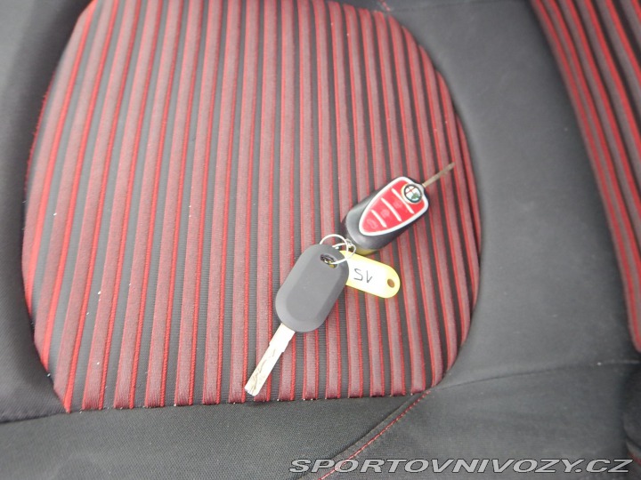 Alfa Romeo MiTo 1.4 T 135, AUTOMAT, KLIMA 2011