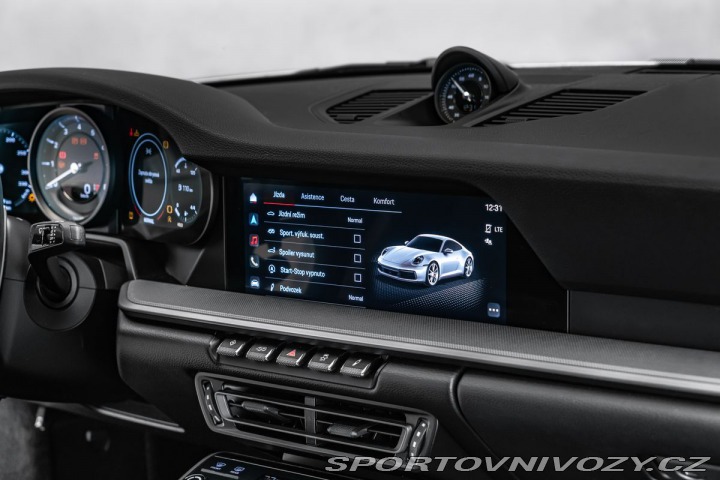 Porsche 911 Carrera 4 Sport Chrono PD 2021