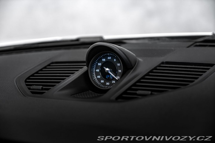 Porsche 911 Carrera 4 Sport Chrono PD 2021