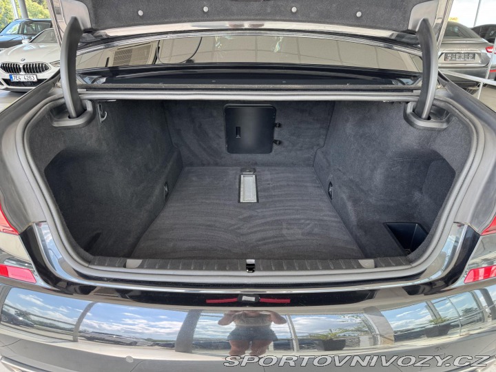 BMW 7 M760 Li xDrive 2017