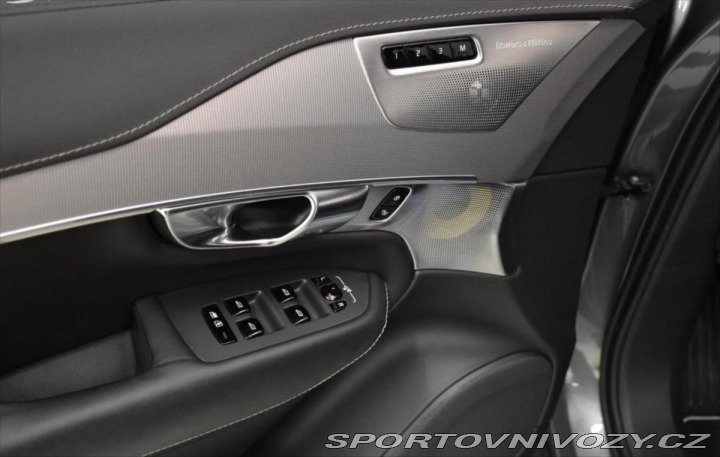 Volvo Ostatní modely XC90 R-Design AWD Vzduch Bower 2019