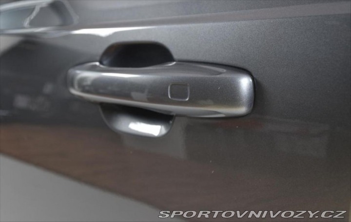 Volvo Ostatní modely XC90 R-Design AWD Vzduch Bower 2019