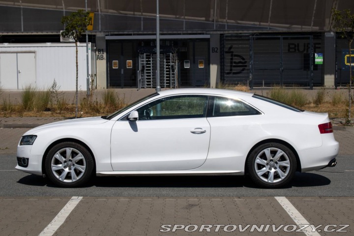 Audi A5 2.0 TDI / 125kW / M6 / Z 2011