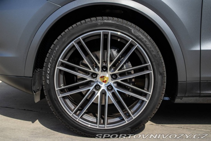 Porsche Cayenne 4x4 / 250kW / A8 / ZÁRUK 2018