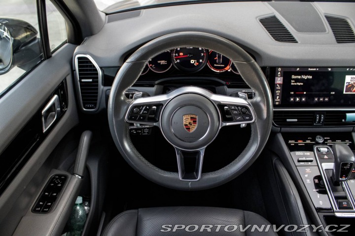 Porsche Cayenne 4x4 / 250kW / A8 / ZÁRUK 2018