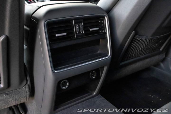 Porsche Cayenne 4x4 / 250kW / A8 / ZÁRUK 2018