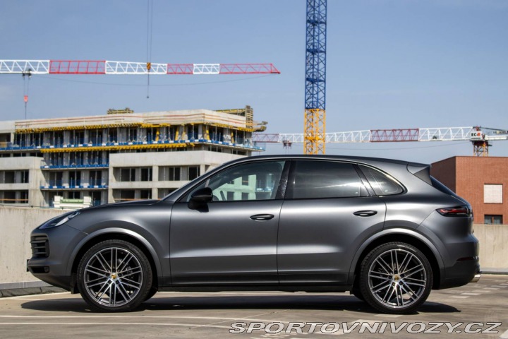 Porsche Cayenne 4x4 / 250kW / A8 / ZÁRUK 2018