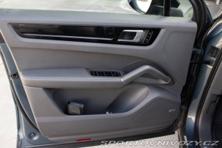 Porsche Cayenne 4x4 / 250kW / A8 / ZÁRUK 2018