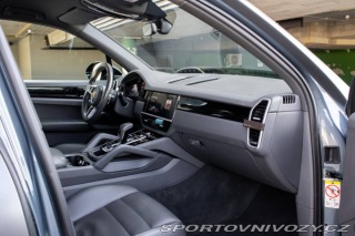Porsche Cayenne 4x4 / 250kW / A8 / ZÁRUK 2018